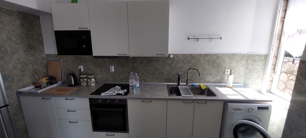 Jedna od spavaćih soba u kući s apartmanom u Dubrovniku
