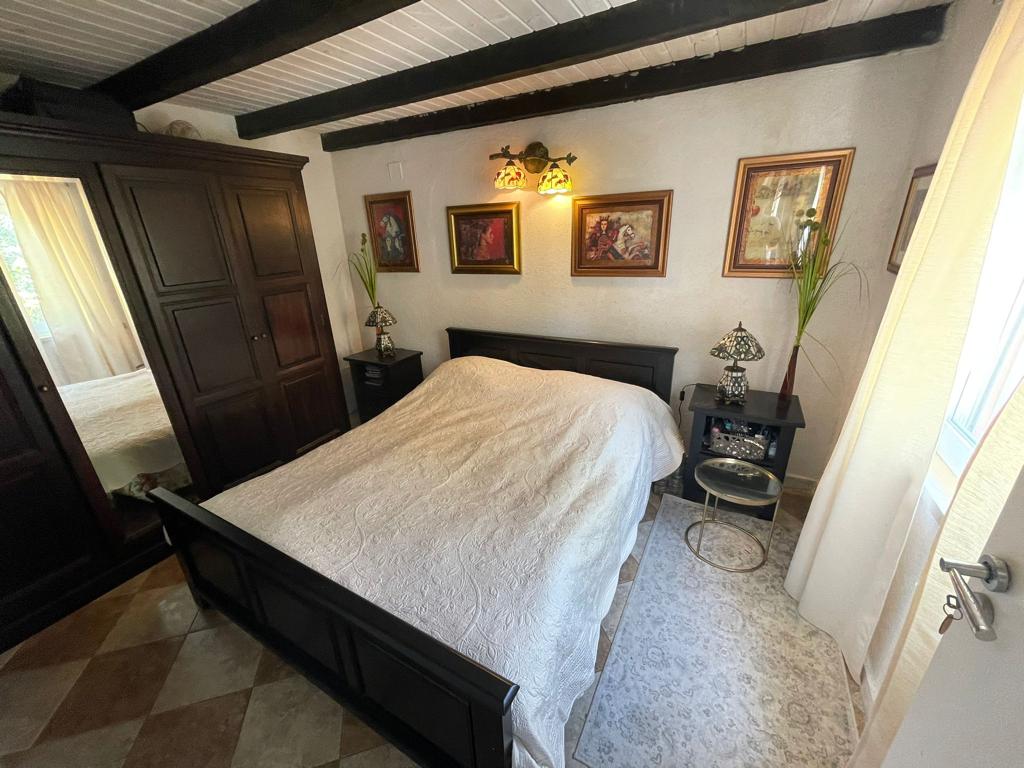 Unutrašnjost apartmana u kući na prodaju u Zatonu s funkcionalnim rasporedom i modernim uređenjem